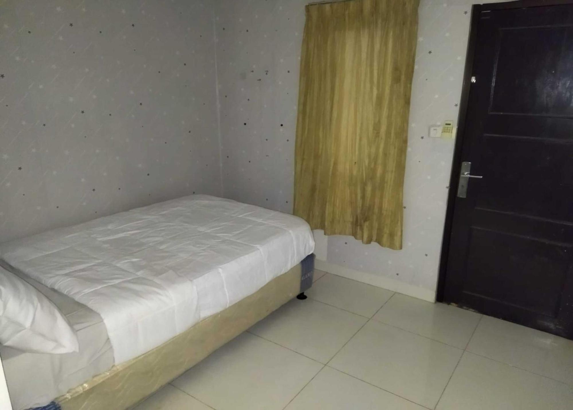 Oyo 93540 Bintang Residence 2 Jakarta Kültér fotó